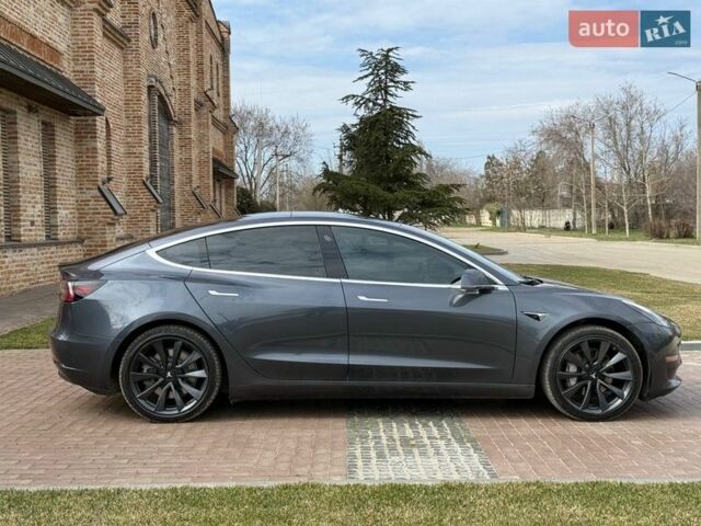 Серый Тесла Модель 3, объемом двигателя 0 л и пробегом 152 тыс. км за 16400 $, фото 5 на Automoto.ua