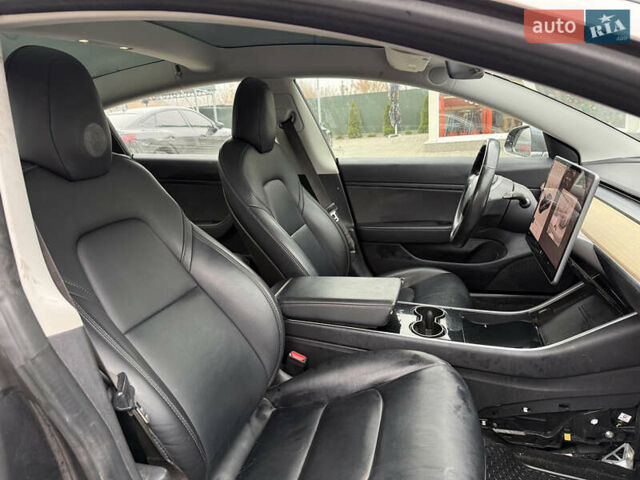 Сірий Тесла Модель 3, об'ємом двигуна 0 л та пробігом 225 тис. км за 13750 $, фото 11 на Automoto.ua