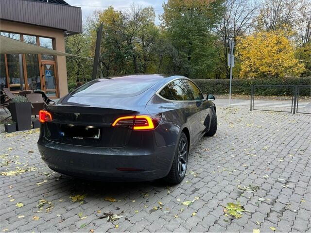 Сірий Тесла Модель 3, об'ємом двигуна 0 л та пробігом 95 тис. км за 17000 $, фото 3 на Automoto.ua