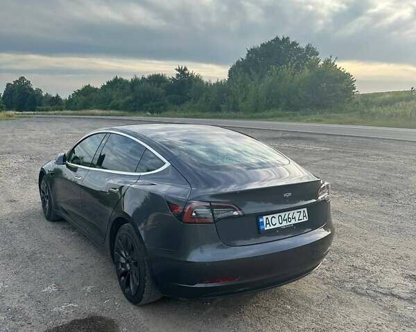 Сірий Тесла Модель 3, об'ємом двигуна 0 л та пробігом 143 тис. км за 15400 $, фото 1 на Automoto.ua