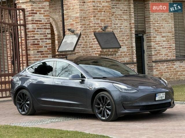 Серый Тесла Модель 3, объемом двигателя 0 л и пробегом 152 тыс. км за 16400 $, фото 6 на Automoto.ua