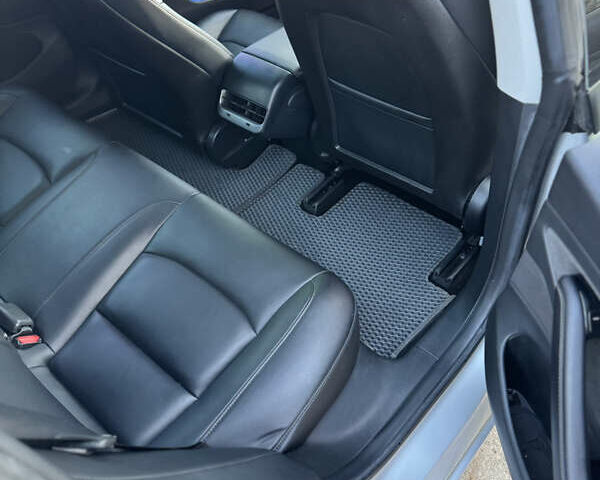 Серый Тесла Модель 3, объемом двигателя 0 л и пробегом 138 тыс. км за 17300 $, фото 14 на Automoto.ua