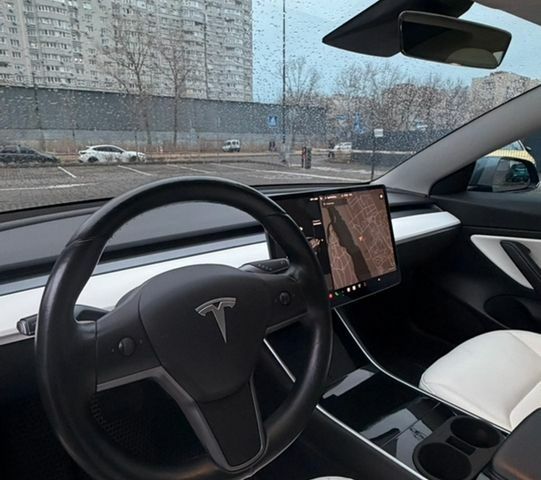Сірий Тесла Модель 3, об'ємом двигуна 0 л та пробігом 166 тис. км за 17700 $, фото 19 на Automoto.ua