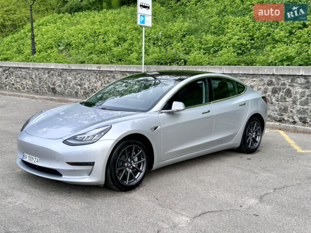 Сірий Тесла Модель 3, об'ємом двигуна 0 л та пробігом 85 тис. км за 18000 $, фото 5 на Automoto.ua