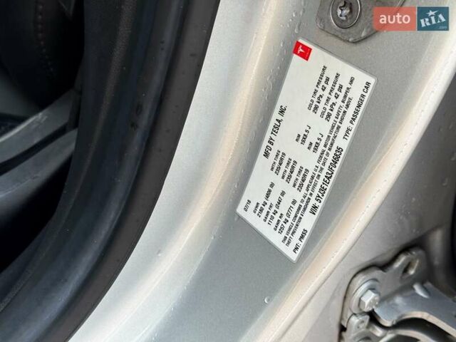 Сірий Тесла Модель 3, об'ємом двигуна 0 л та пробігом 140 тис. км за 17999 $, фото 25 на Automoto.ua