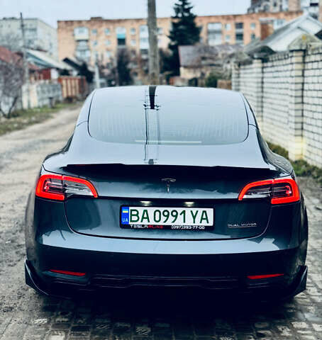 Сірий Тесла Модель 3, об'ємом двигуна 0 л та пробігом 165 тис. км за 14999 $, фото 1 на Automoto.ua