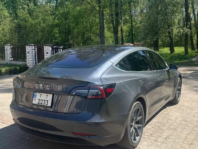 Сірий Тесла Модель 3, об'ємом двигуна 0 л та пробігом 102 тис. км за 17800 $, фото 4 на Automoto.ua