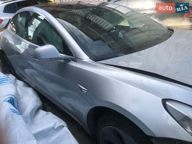 Сірий Тесла Модель 3, об'ємом двигуна 0 л та пробігом 100 тис. км за 6500 $, фото 3 на Automoto.ua