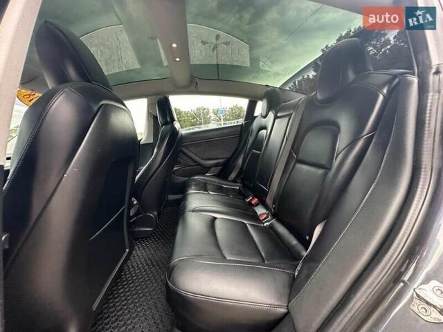 Сірий Тесла Модель 3, об'ємом двигуна 0 л та пробігом 34 тис. км за 9500 $, фото 11 на Automoto.ua