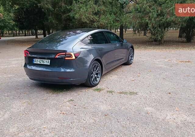 Серый Тесла Модель 3, объемом двигателя 0 л и пробегом 80 тыс. км за 16900 $, фото 13 на Automoto.ua