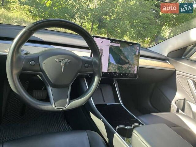 Серый Тесла Модель 3, объемом двигателя 0 л и пробегом 94 тыс. км за 18000 $, фото 27 на Automoto.ua