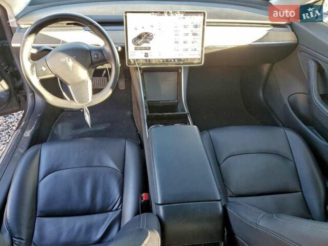 Серый Тесла Модель 3, объемом двигателя 0 л и пробегом 77 тыс. км за 3200 $, фото 7 на Automoto.ua