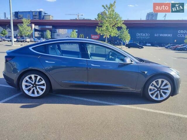 Серый Тесла Модель 3, объемом двигателя 0 л и пробегом 62 тыс. км за 16900 $, фото 5 на Automoto.ua