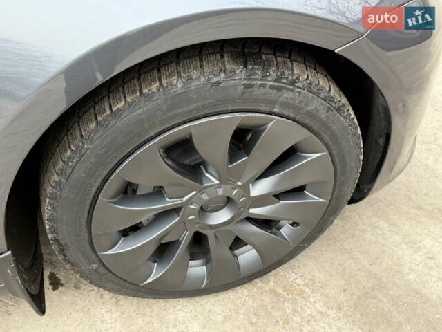 Серый Тесла Модель 3, объемом двигателя 0 л и пробегом 155 тыс. км за 17999 $, фото 14 на Automoto.ua