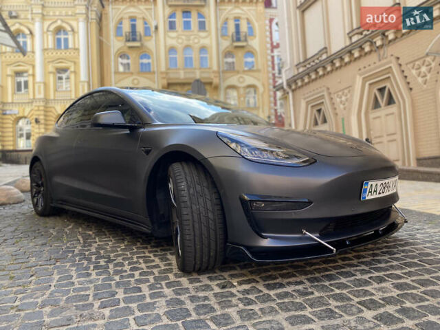 Тесла Модель 3 2018 в Киеве на Automoto.ua Серый Тесла Модель 3, объемом двигателя 0 л и пробегом 67 тыс. км за 46000 $, фото 8 на Automoto.ua