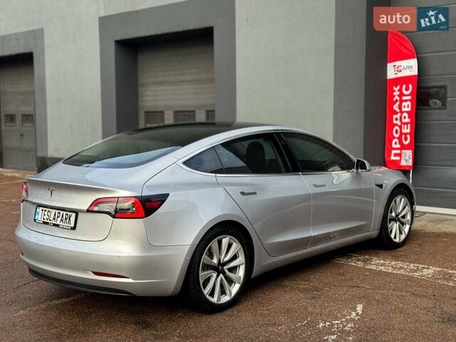 Сірий Тесла Модель 3, об'ємом двигуна 0 л та пробігом 140 тис. км за 17999 $, фото 9 на Automoto.ua