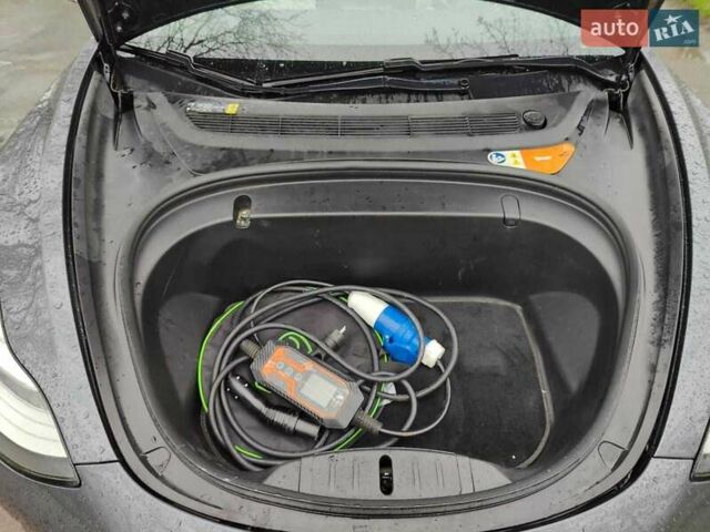 Серый Тесла Модель 3, объемом двигателя 0 л и пробегом 144 тыс. км за 16500 $, фото 35 на Automoto.ua