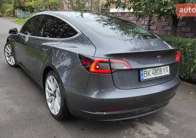 Сірий Тесла Модель 3, об'ємом двигуна 0 л та пробігом 147 тис. км за 16550 $, фото 11 на Automoto.ua