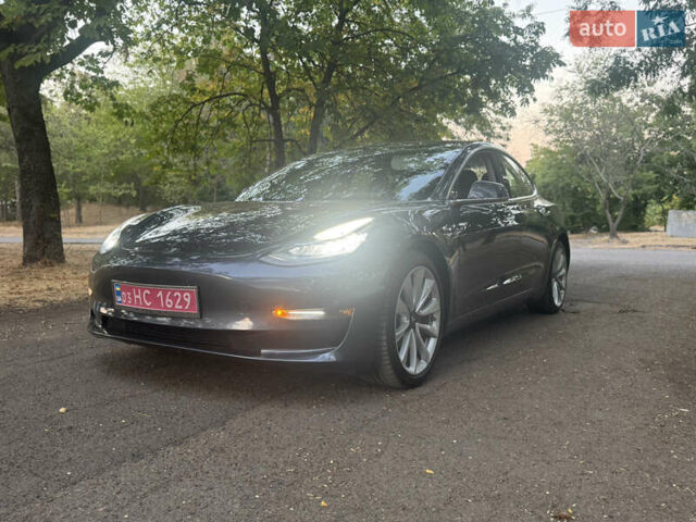 Серый Тесла Модель 3, объемом двигателя 0 л и пробегом 93 тыс. км за 18500 $, фото 8 на Automoto.ua