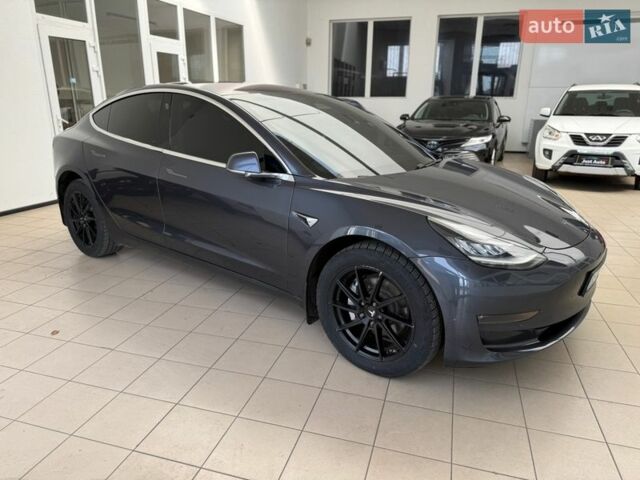 Серый Тесла Модель 3, объемом двигателя 0 л и пробегом 200 тыс. км за 15900 $, фото 7 на Automoto.ua