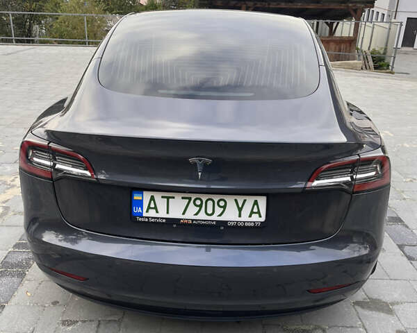 Серый Тесла Модель 3, объемом двигателя 0 л и пробегом 150 тыс. км за 16300 $, фото 4 на Automoto.ua