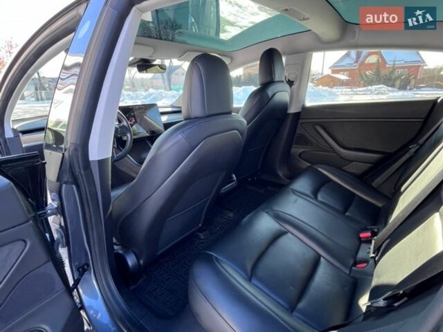 Сірий Тесла Модель 3, об'ємом двигуна 0 л та пробігом 112 тис. км за 15999 $, фото 12 на Automoto.ua