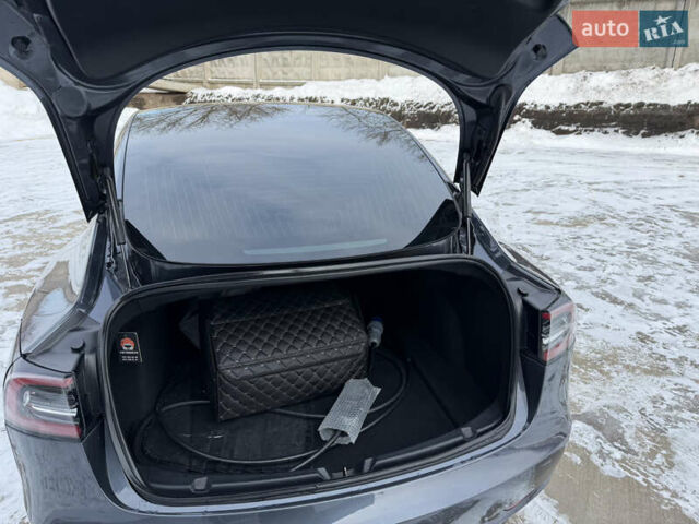 Серый Тесла Модель 3, объемом двигателя 0 л и пробегом 150 тыс. км за 17000 $, фото 14 на Automoto.ua