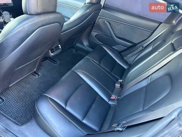 Сірий Тесла Модель 3, об'ємом двигуна 0 л та пробігом 186 тис. км за 16999 $, фото 22 на Automoto.ua
