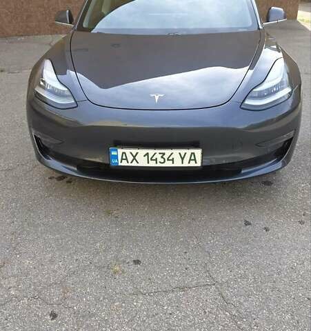 Сірий Тесла Модель 3, об'ємом двигуна 0 л та пробігом 84 тис. км за 17500 $, фото 4 на Automoto.ua