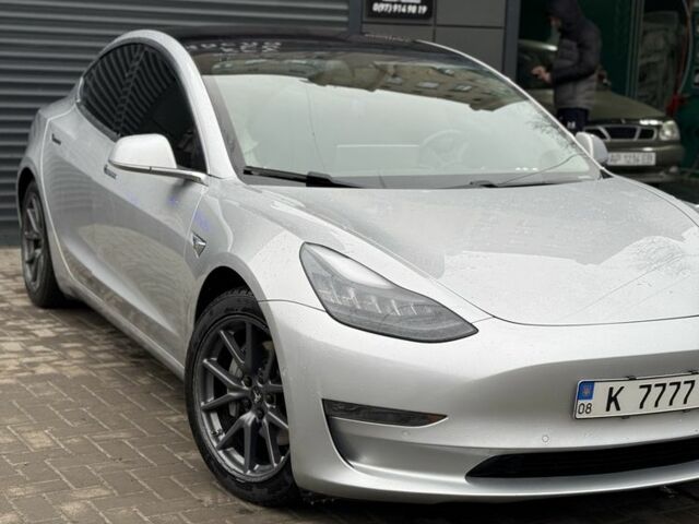 Серый Тесла Модель 3, объемом двигателя 0 л и пробегом 192 тыс. км за 16500 $, фото 4 на Automoto.ua