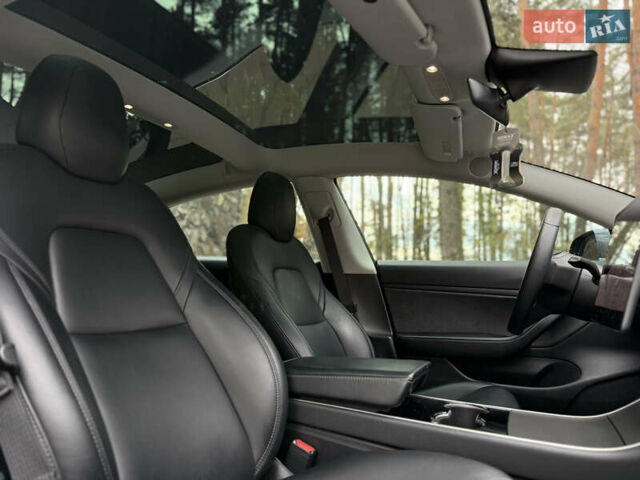 Серый Тесла Модель 3, объемом двигателя 0 л и пробегом 108 тыс. км за 18800 $, фото 16 на Automoto.ua