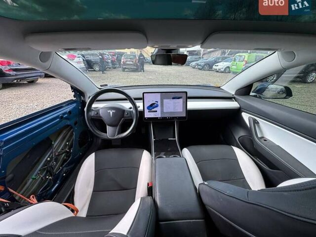 Сірий Тесла Модель 3, об'ємом двигуна 0 л та пробігом 174 тис. км за 11200 $, фото 9 на Automoto.ua