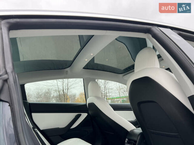 Сірий Тесла Модель 3, об'ємом двигуна 0 л та пробігом 110 тис. км за 20000 $, фото 14 на Automoto.ua