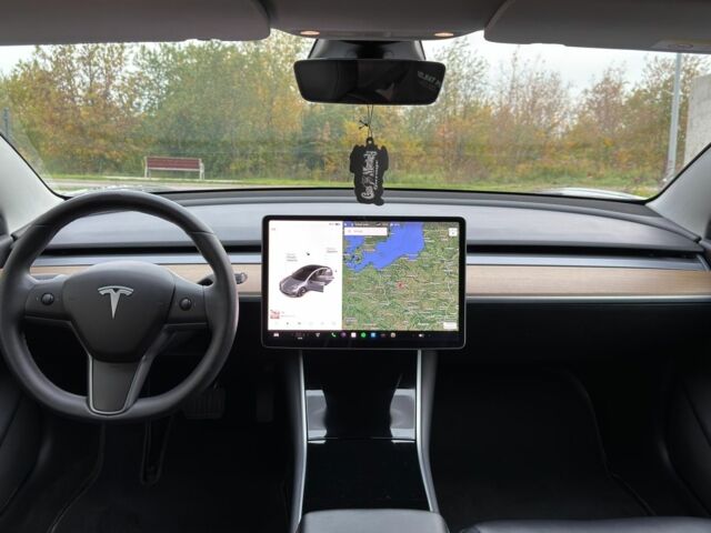 Тесла Модель 3 2019 в Тернополе на Automoto.ua Серый Тесла Модель 3, объемом двигателя 0 л и пробегом 125 тыс. км за 19900 $, фото 6 на Automoto.ua