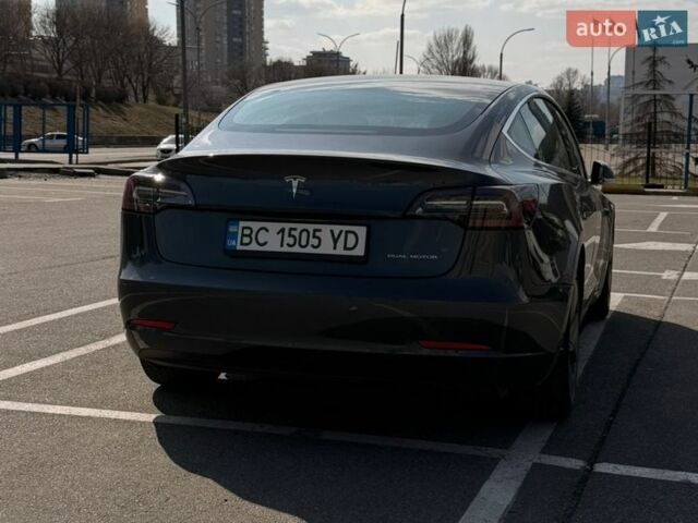 Серый Тесла Модель 3, объемом двигателя 0 л и пробегом 145 тыс. км за 18500 $, фото 4 на Automoto.ua