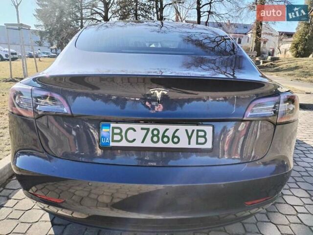 Серый Тесла Модель 3, объемом двигателя 0 л и пробегом 150 тыс. км за 16500 $, фото 4 на Automoto.ua