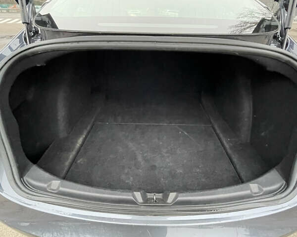 Серый Тесла Модель 3, объемом двигателя 0 л и пробегом 153 тыс. км за 20799 $, фото 8 на Automoto.ua