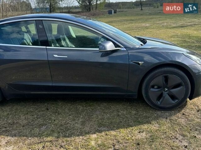 Серый Тесла Модель 3, объемом двигателя 0 л и пробегом 222 тыс. км за 13300 $, фото 4 на Automoto.ua
