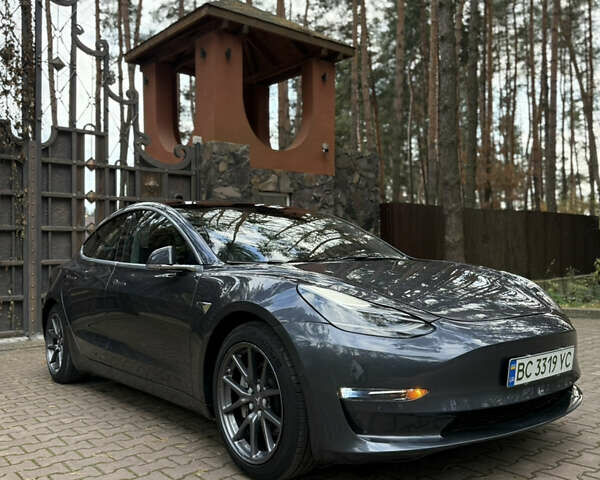 Серый Тесла Модель 3, объемом двигателя 0 л и пробегом 108 тыс. км за 18800 $, фото 7 на Automoto.ua