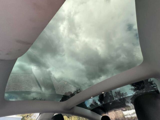 Сірий Тесла Модель 3, об'ємом двигуна 0 л та пробігом 48 тис. км за 10000 $, фото 9 на Automoto.ua