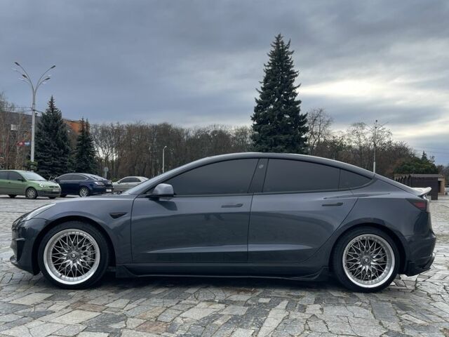 Серый Тесла Модель 3, объемом двигателя 0 л и пробегом 119 тыс. км за 18500 $, фото 5 на Automoto.ua