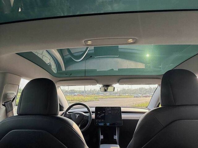 Сірий Тесла Модель 3, об'ємом двигуна 0 л та пробігом 38 тис. км за 12750 $, фото 14 на Automoto.ua