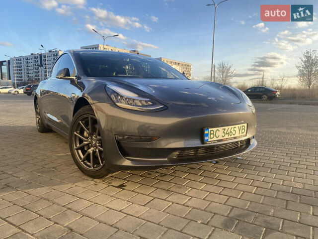 Серый Тесла Модель 3, объемом двигателя 0 л и пробегом 94 тыс. км за 19500 $, фото 9 на Automoto.ua