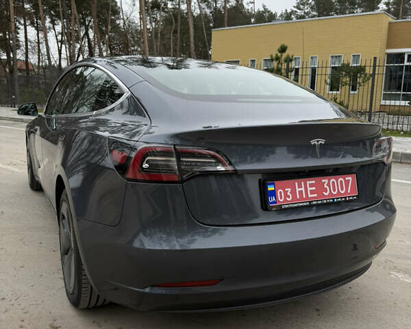 Серый Тесла Модель 3, объемом двигателя 0 л и пробегом 135 тыс. км за 16999 $, фото 28 на Automoto.ua