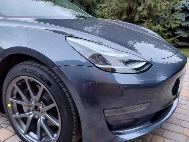 Сірий Тесла Модель 3, об'ємом двигуна 0 л та пробігом 63 тис. км за 20500 $, фото 39 на Automoto.ua