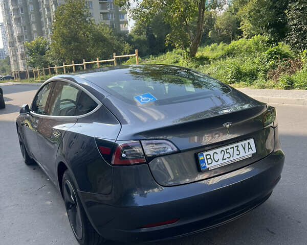 Серый Тесла Модель 3, объемом двигателя 0 л и пробегом 90 тыс. км за 15500 $, фото 6 на Automoto.ua