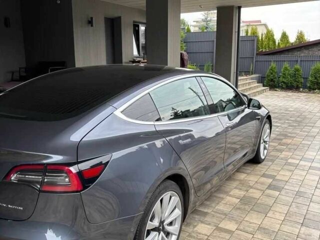 Сірий Тесла Модель 3, об'ємом двигуна 0 л та пробігом 58 тис. км за 18000 $, фото 1 на Automoto.ua