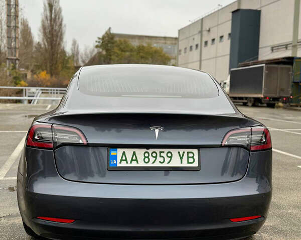 Серый Тесла Модель 3, объемом двигателя 0 л и пробегом 63 тыс. км за 20500 $, фото 13 на Automoto.ua