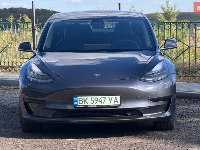 Серый Тесла Модель 3, объемом двигателя 0 л и пробегом 142 тыс. км за 15900 $, фото 6 на Automoto.ua
