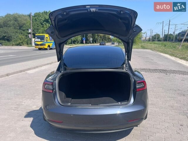 Сірий Тесла Модель 3, об'ємом двигуна 0 л та пробігом 115 тис. км за 16300 $, фото 4 на Automoto.ua